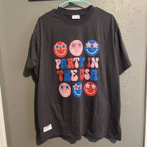 BNWT! Pink Lily Party in the USA tshirt- large